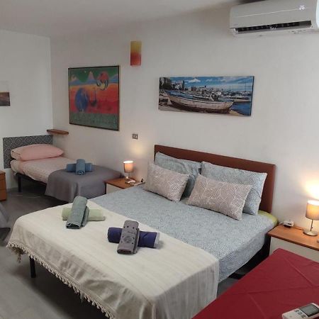 Super Central Studio, No Noise, Near Seaside, Shops Bari Exterior foto