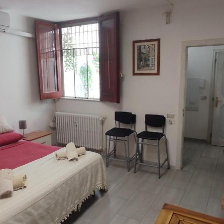 Super Central Studio, No Noise, Near Seaside, Shops Bari Exterior foto